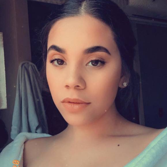 Meet your Posher, Chelsey - Picture 1 of 1